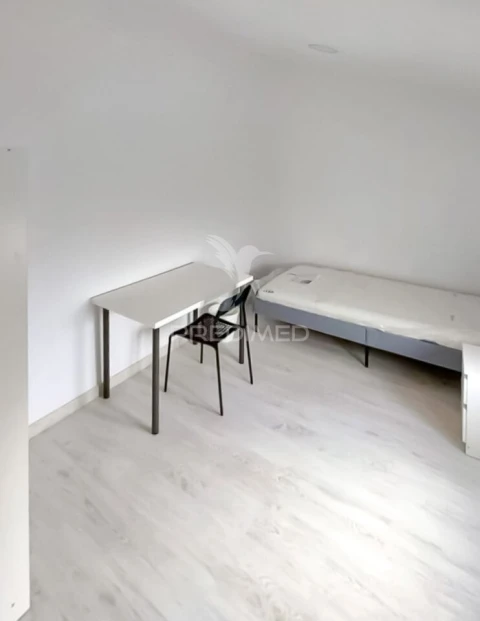 Moradia T9 para Venda em Ajuda