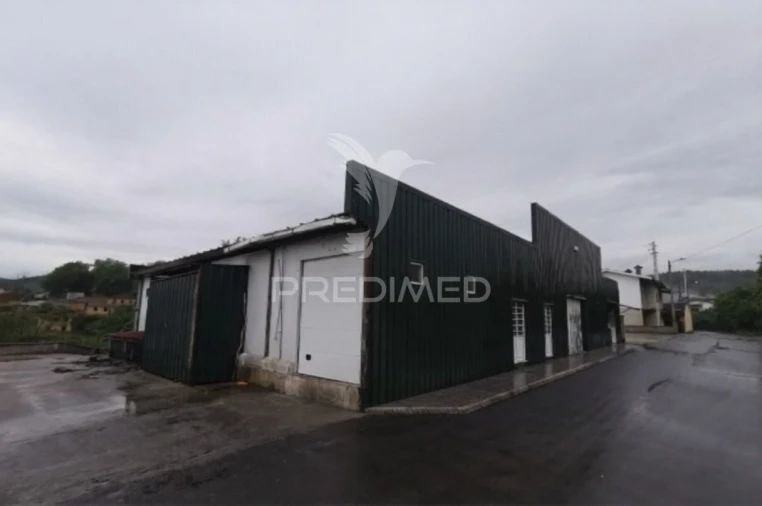 Armazém para Venda em Préstimo e Macieira de Alcoba Foto 2