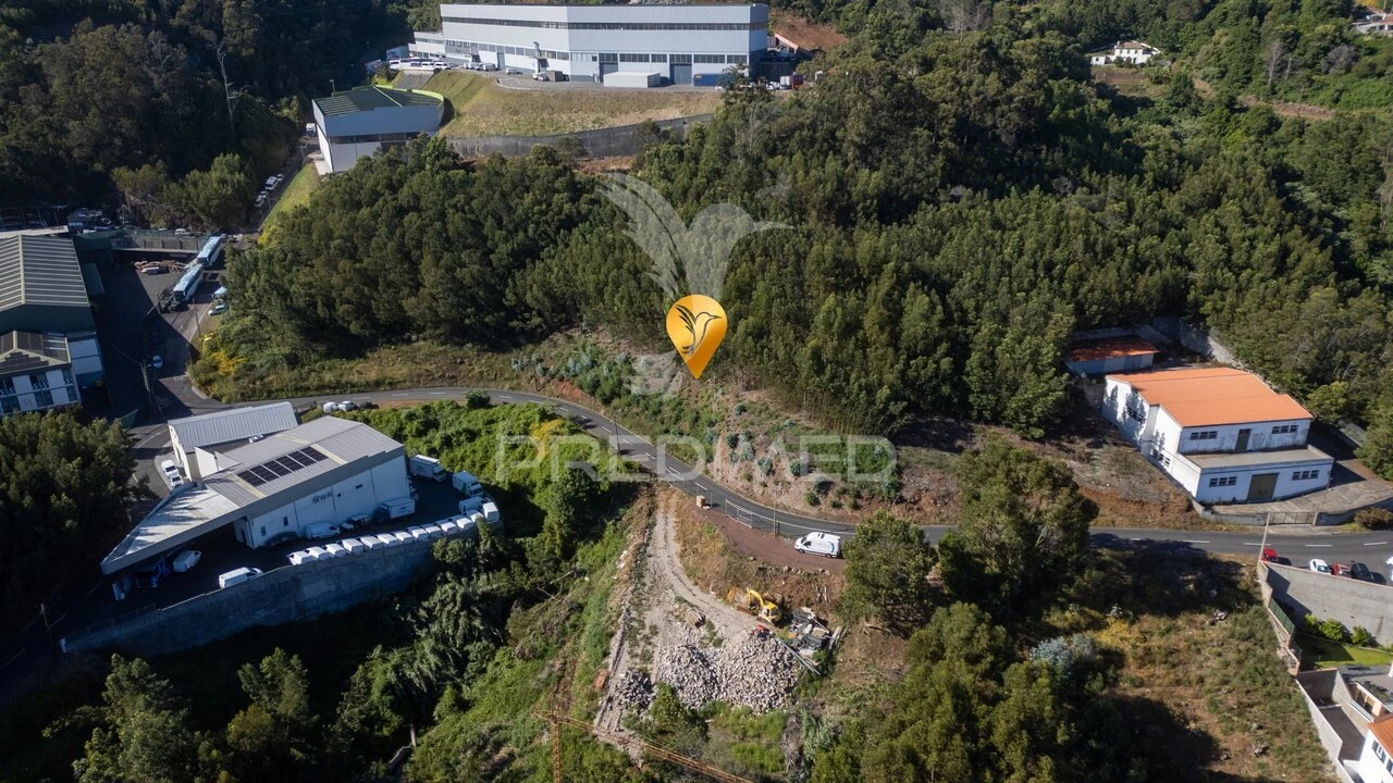 Terreno para Venda em Caniço Foto 15