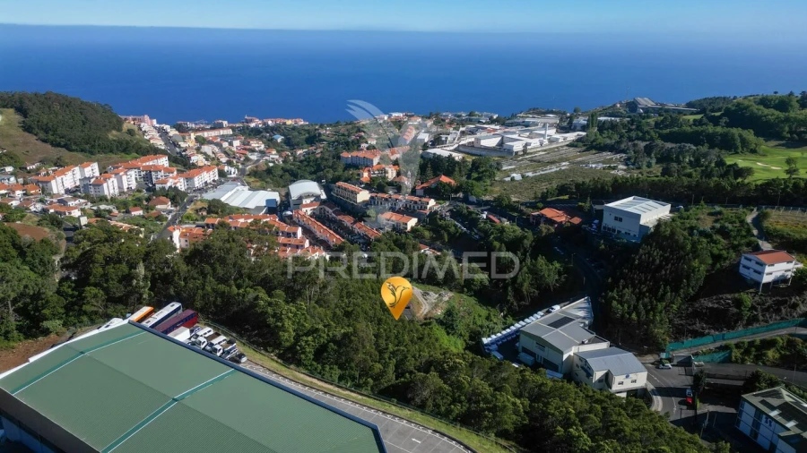Terreno para Venda em Caniço Foto 11