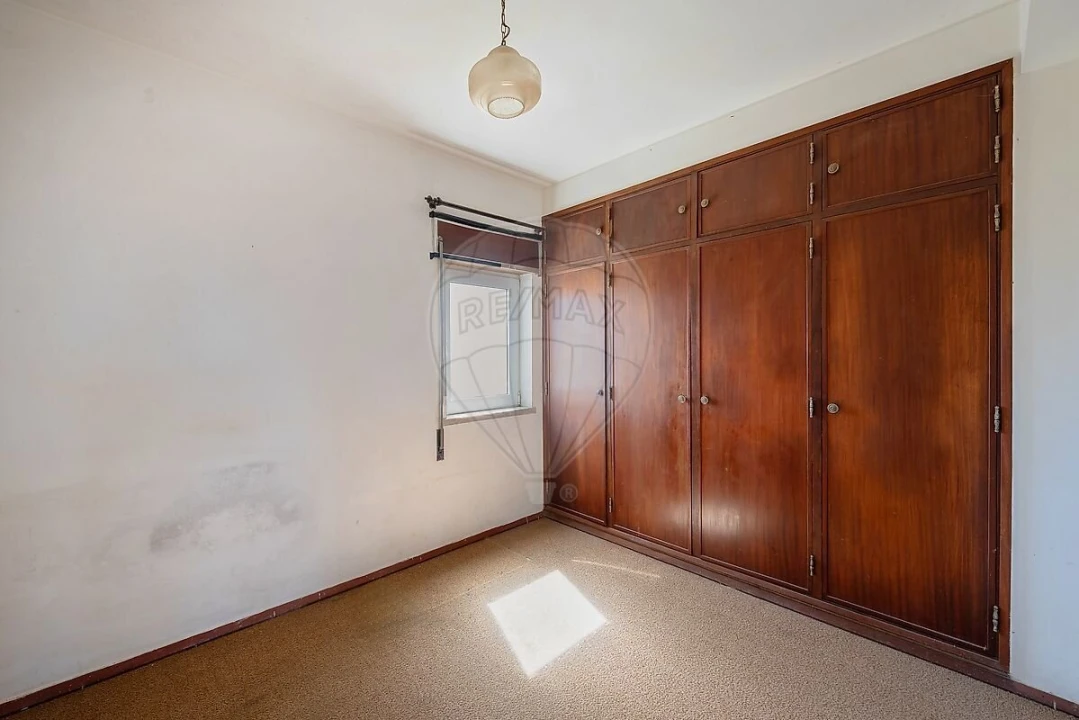 Apartamento T1 para Venda em Aljezur Foto 6