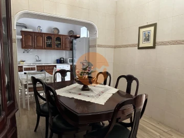 Moradia T3 para Venda em Moncarapacho e Fuseta