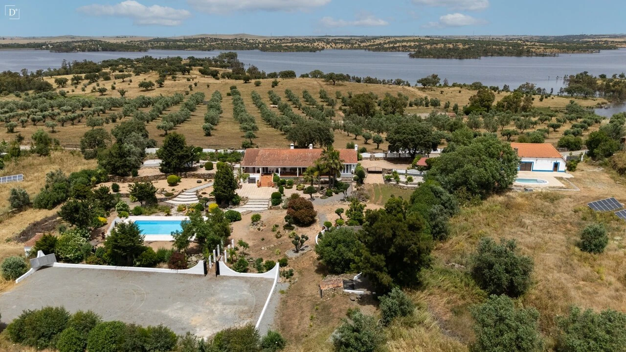 Moradia T3 para Venda em Ourique Foto 5