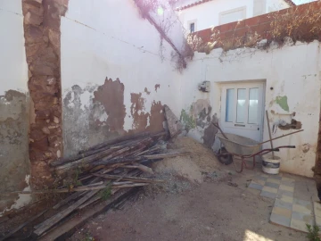 Moradia T1 para Venda em Silves