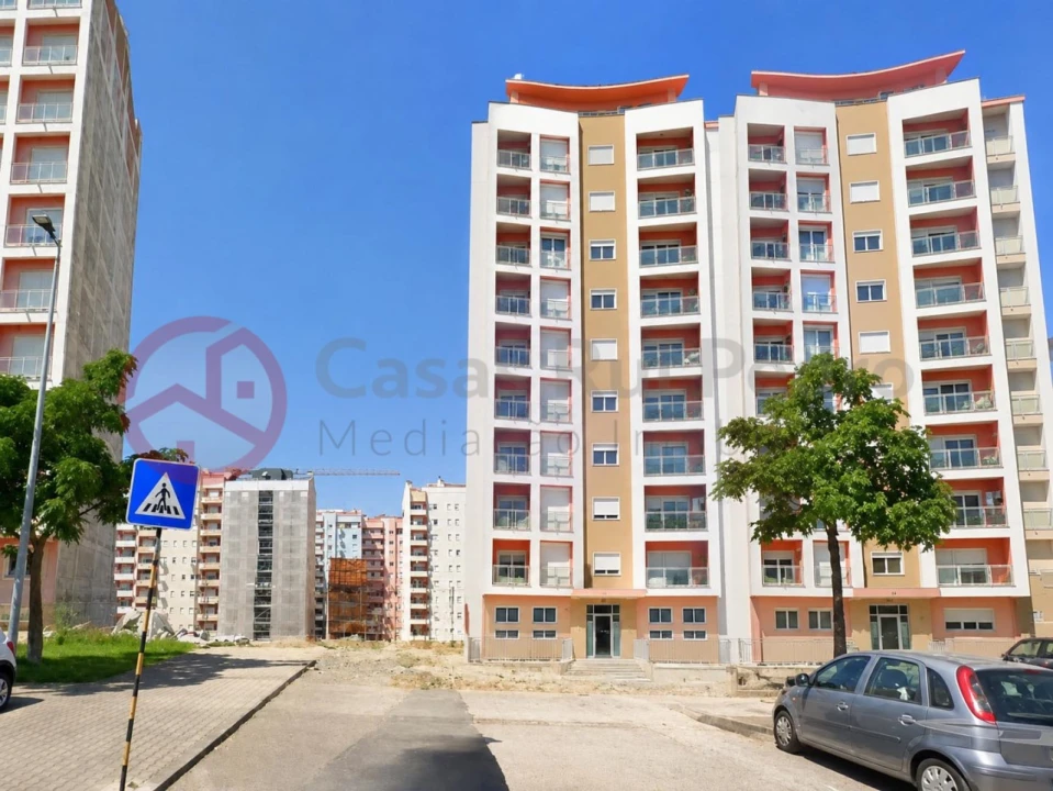 Apartamento T2 para Venda em Corroios Foto 12