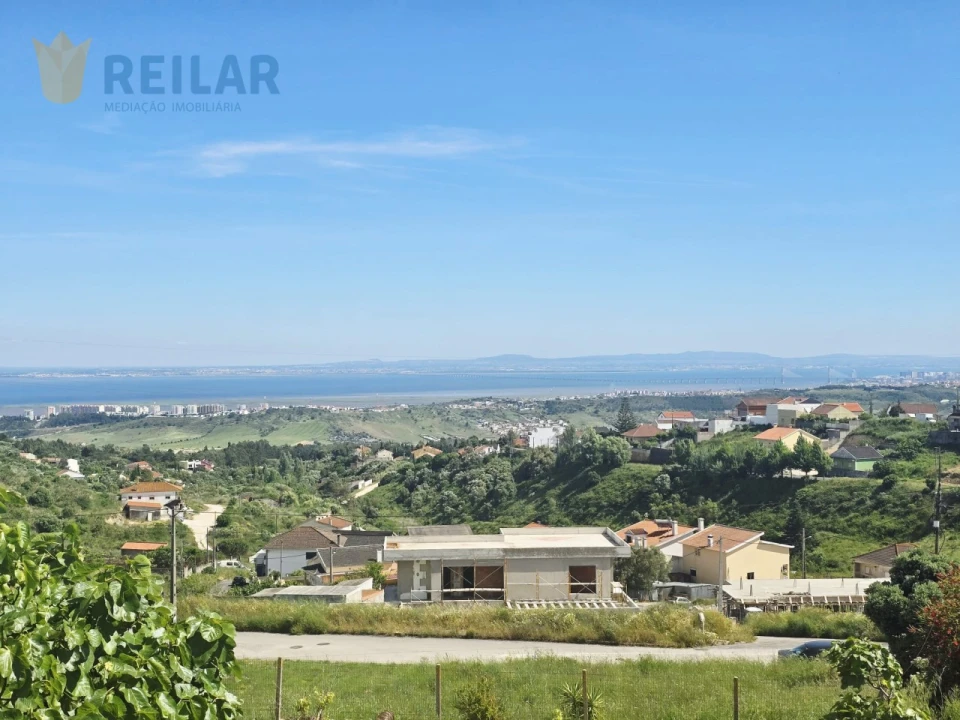 Terreno para Venda em Vialonga Foto 4