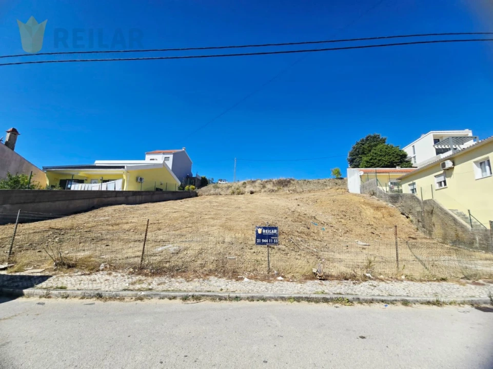 Terreno para Venda em Vialonga Foto 1