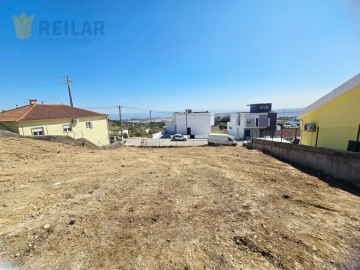 Terreno para Venda em Vialonga