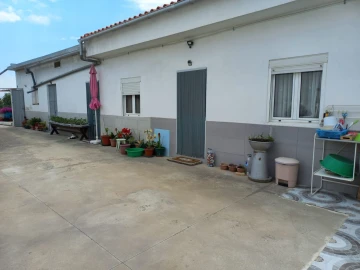 Moradia T5 para Venda em Alpiarça