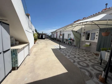 Moradia T5 para Venda em Alpiarça