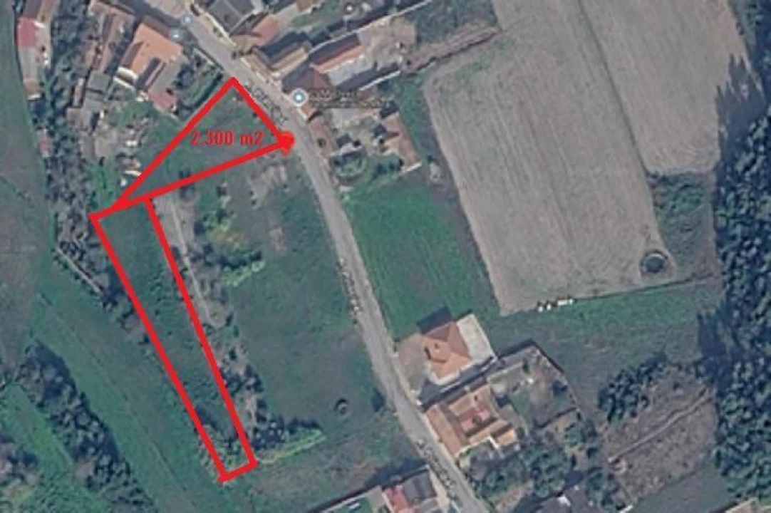 Terreno P/ Prédio para Venda em Mira Foto 1