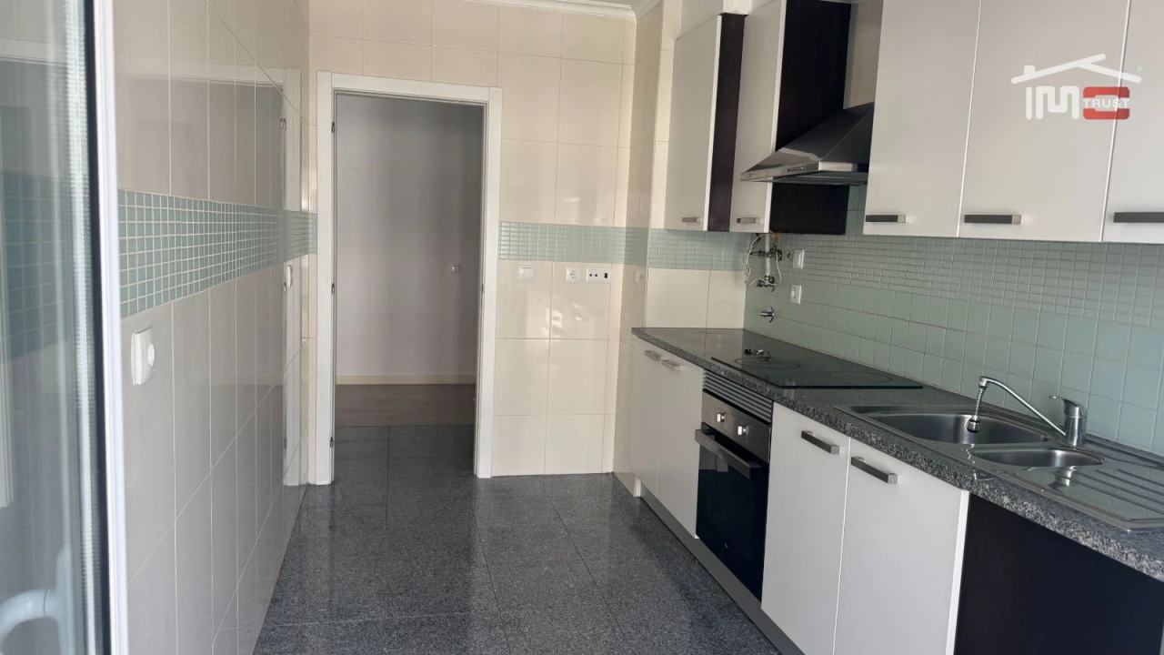 Apartamento T2 para Arrendamento em Fatima Foto 4
