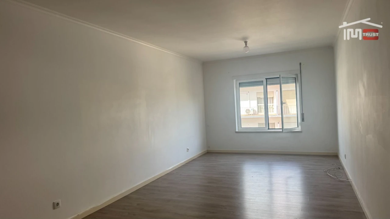Apartamento T2 para Arrendamento em Fatima Foto 13