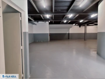 Armazém para Arrendamento em Moreira