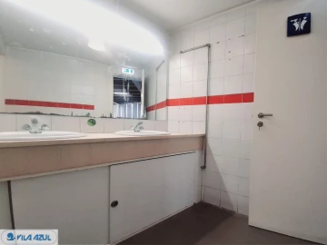 Armazém para Arrendamento em Moreira