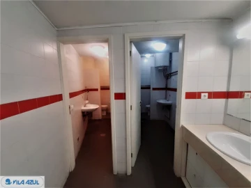 Armazém para Arrendamento em Moreira