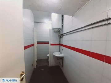 Armazém para Arrendamento em Moreira