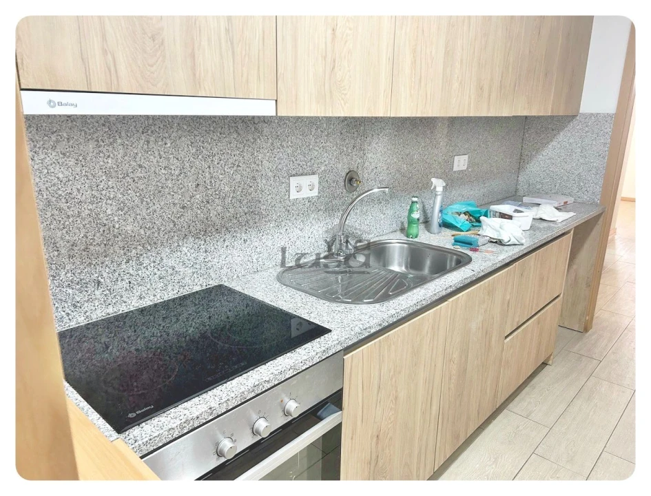 Apartamento T2 para Arrendamento em Gondomar (São Cosme), Valbom e Jovim Foto 8