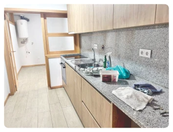 Apartamento T2 para Arrendamento em Gondomar (São Cosme), Valbom e Jovim