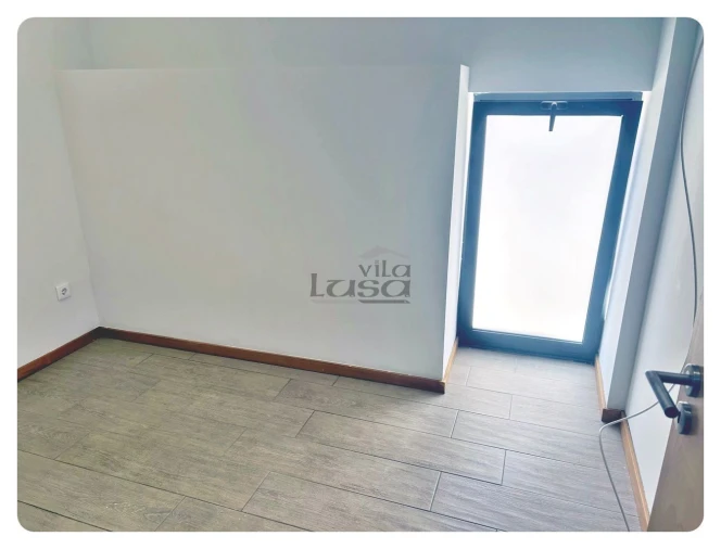 Apartamento T2 para Arrendamento em Gondomar (São Cosme), Valbom e Jovim Foto 7