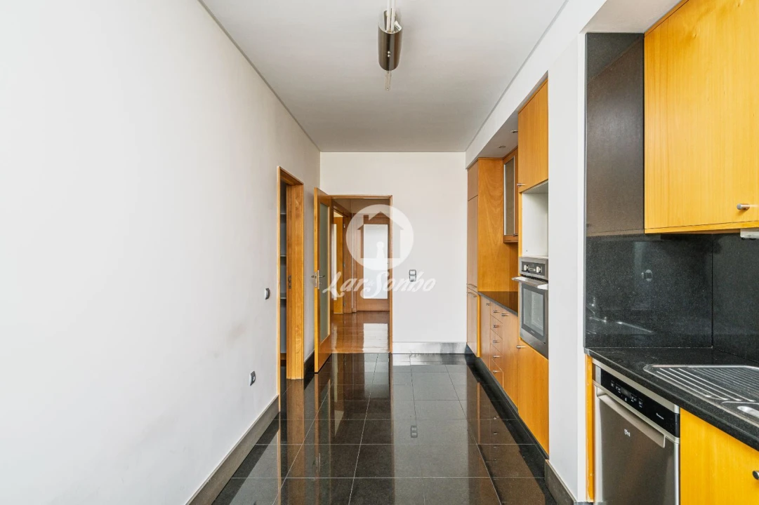 Apartamento T3 para Venda em Cidade da Maia Foto 28