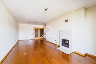 Apartamento T3 para Venda em Cidade da Maia