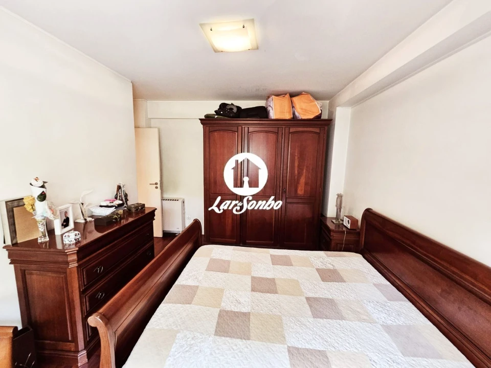 Apartamento T3 para Venda em Ramalde Foto 3