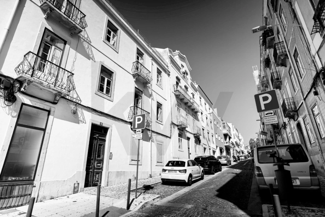 Apartamento T2 para Venda em Campolide Foto 28