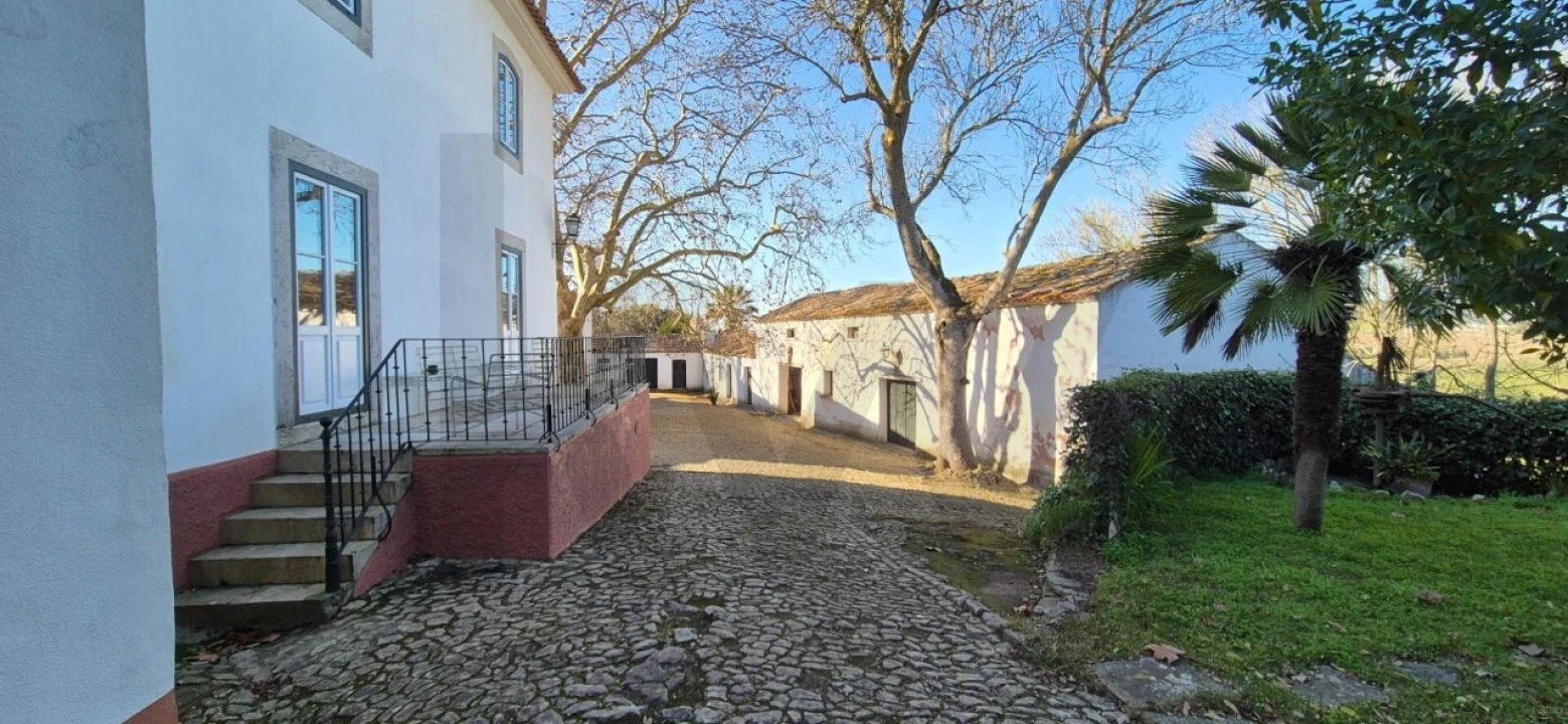 Quinta T6 para Venda em Dois Portos e Runa Foto 18