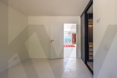 Moradia T5 para Venda em Sesimbra (Santiago)