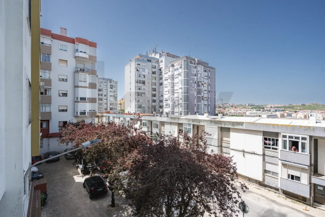 Apartamento T3 para Venda em Águas Livres Foto 22