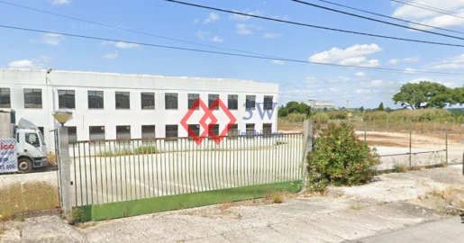 Loja para Venda em Torres Novas (Santa Maria, Salvador e Santiago)