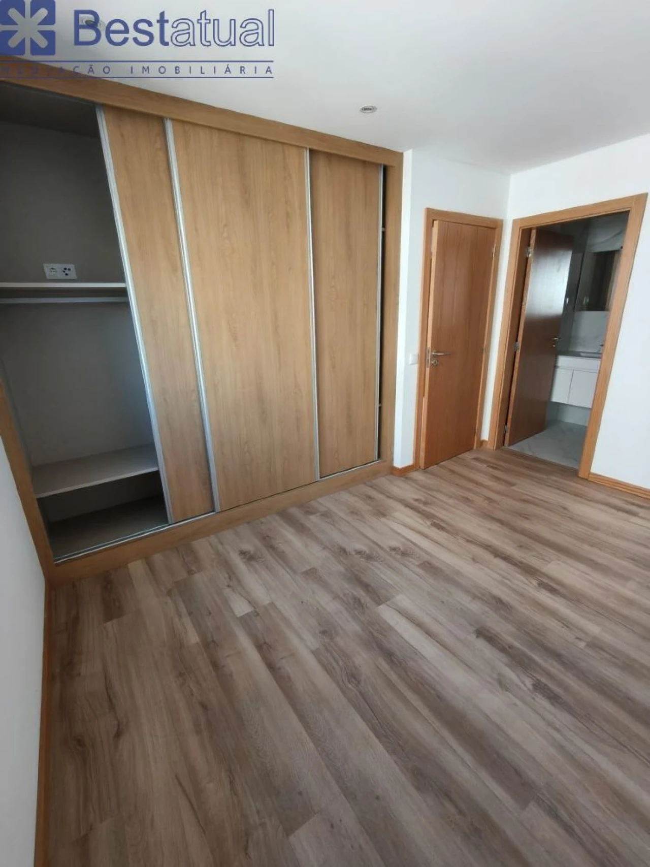 Apartamento T3 para Venda em Arco de Baúlhe e Vila Nune Foto 26