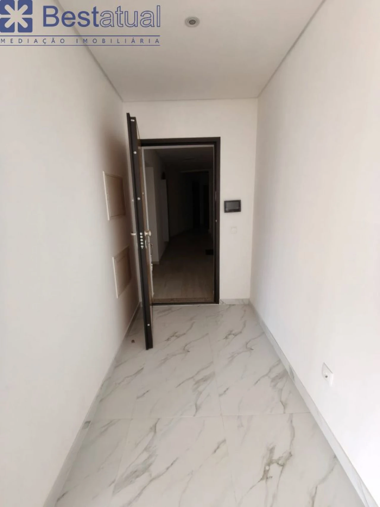 Apartamento T3 para Venda em Arco de Baúlhe e Vila Nune Foto 11