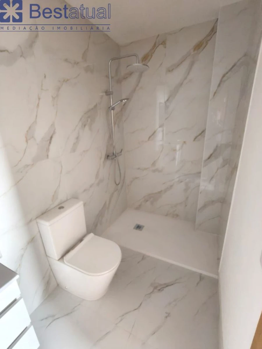 Apartamento T3 para Venda em Arco de Baúlhe e Vila Nune Foto 29