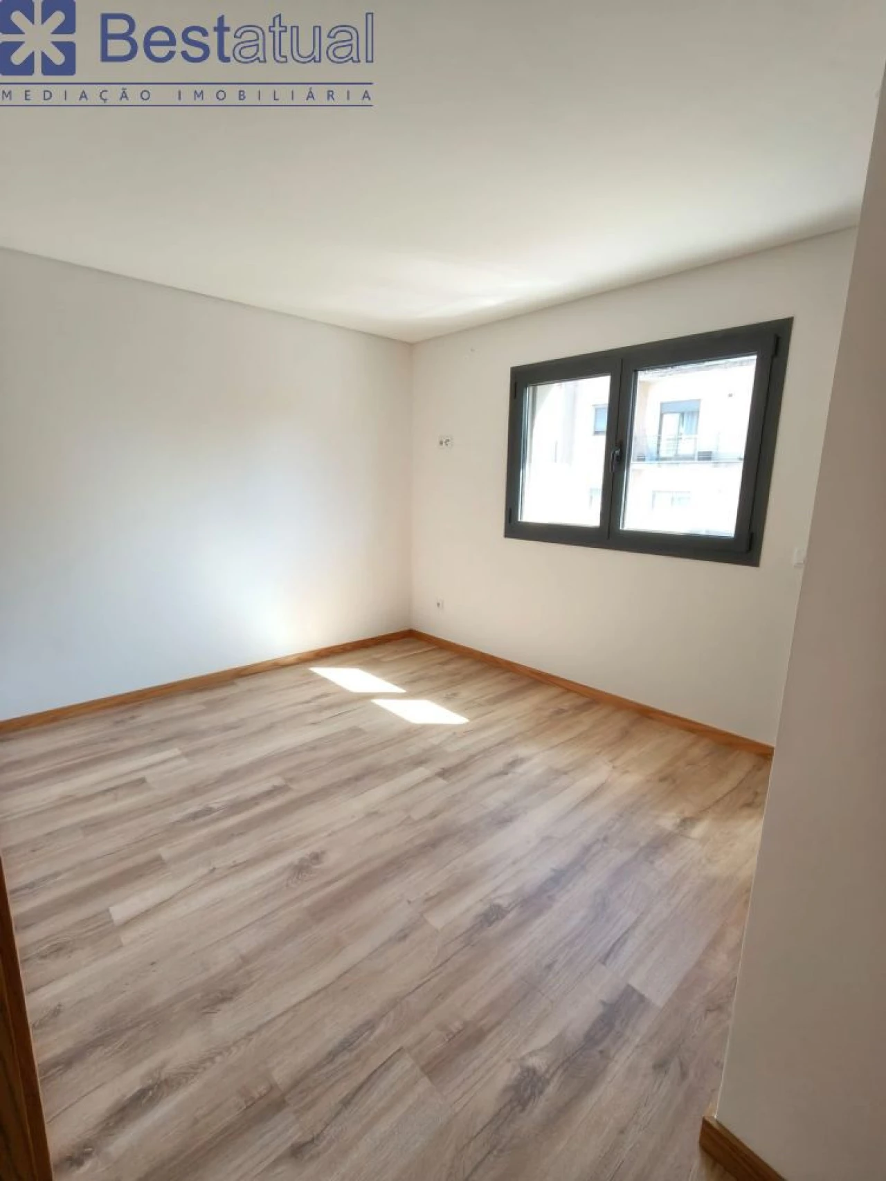 Apartamento T3 para Venda em Arco de Baúlhe e Vila Nune Foto 19