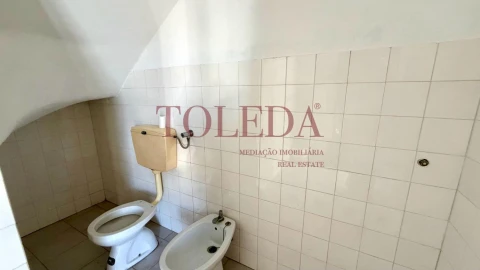 Moradia T2 para Venda em Manique do Intendente, Vila Nova de São Pedro e Maçussa