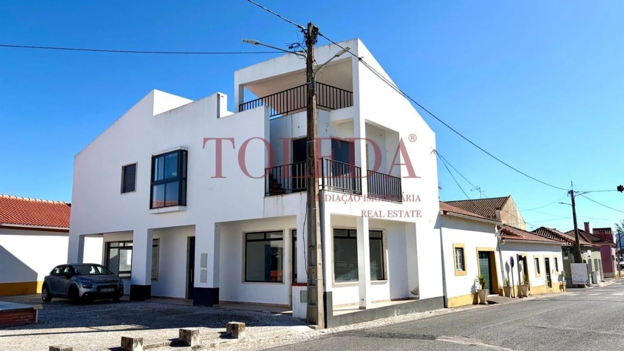 Moradia T2 para Venda em Manique do Intendente, Vila Nova de São Pedro e Maçussa Foto 1