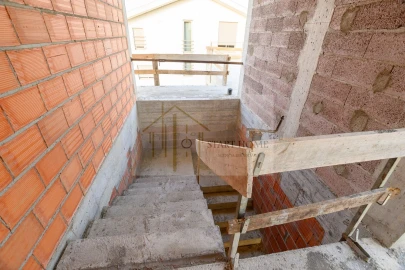 Moradia T3 para Venda em Brogueira, Parceiros de Igreja e Alcorochel