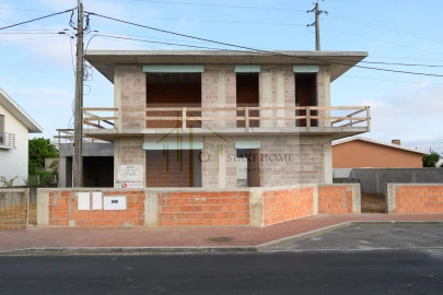 Moradia T3 para Venda em Brogueira, Parceiros de Igreja e Alcorochel
