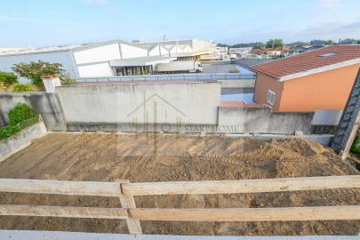 Moradia T3 para Venda em Brogueira, Parceiros de Igreja e Alcorochel