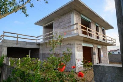 Moradia T3 para Venda em Brogueira, Parceiros de Igreja e Alcorochel