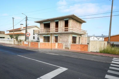 Moradia T3 para Venda em Brogueira, Parceiros de Igreja e Alcorochel