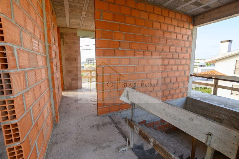 Moradia T3 para Venda em Brogueira, Parceiros de Igreja e Alcorochel Foto 27