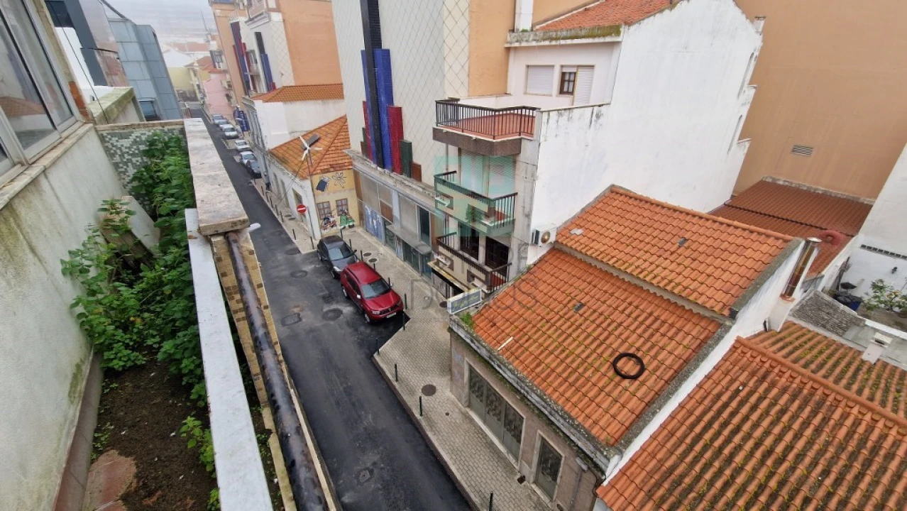 Apartamento T2 para Venda em Vila Franca de Xira Foto 2