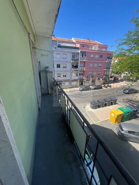 Apartamento T3 para Venda em Venteira