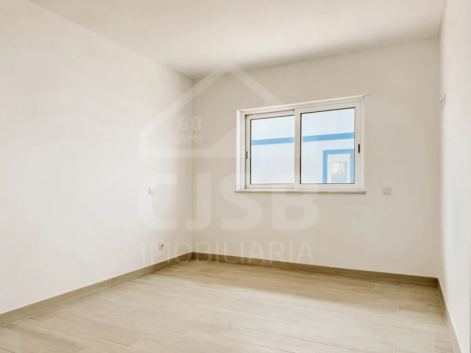 Moradia T4 para Venda em Vila Nova de Cacela Foto 16