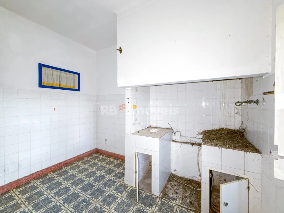 Prédio para Venda em Torres Novas (Santa Maria, Salvador e Santiago) Foto 61
