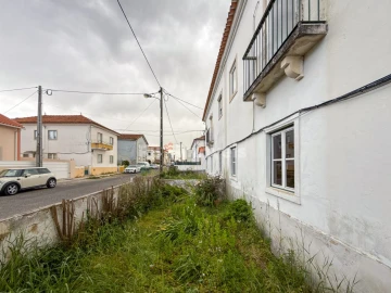 Prédio para Venda em Torres Novas (Santa Maria, Salvador e Santiago)