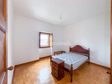 Prédio para Venda em Torres Novas (Santa Maria, Salvador e Santiago)